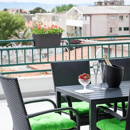 Modern Apartman Pjero Makarska Exterior photo