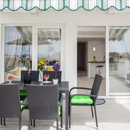 Modern Apartman Pjero Makarska Exterior photo
