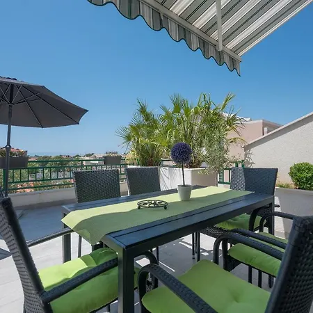 Modern Apartman Pjero Makarska Exterior photo