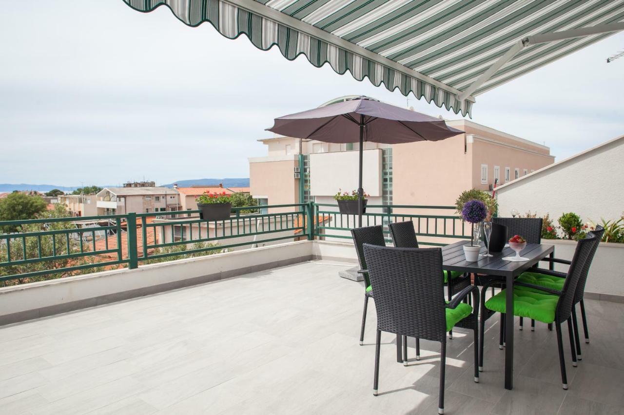 Apartment Modern Pjero *